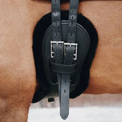 Kentucky Horsewear Kentucky Dressuursingel Sheepskin Anatomic Short Black - Afbeelding 2